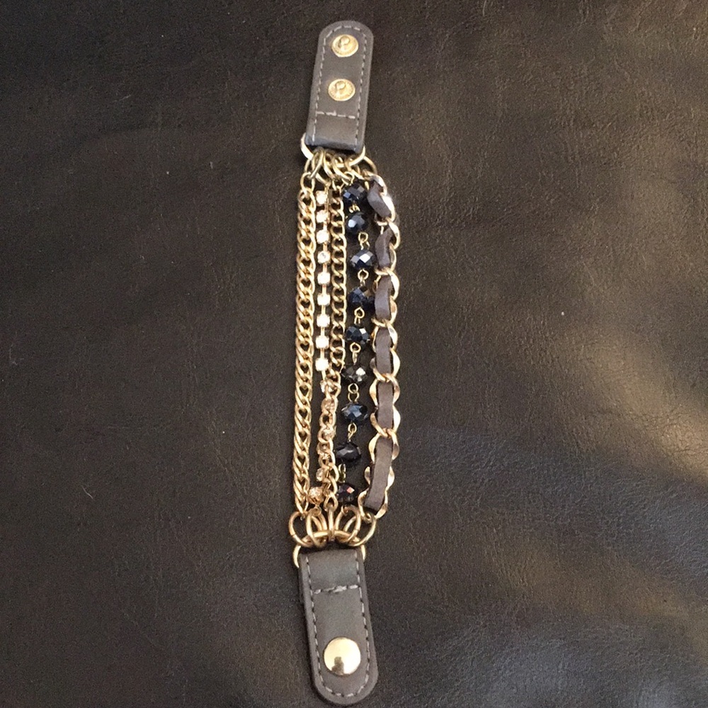 Charming Charlie Bracelet. EUC.